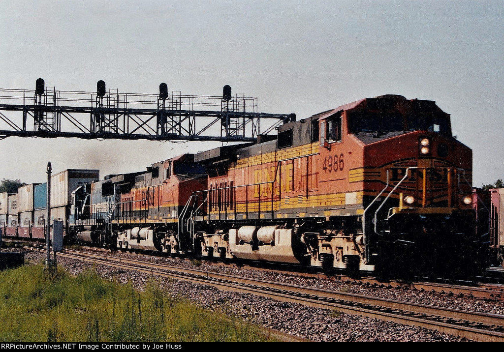 BNSF 4986 West